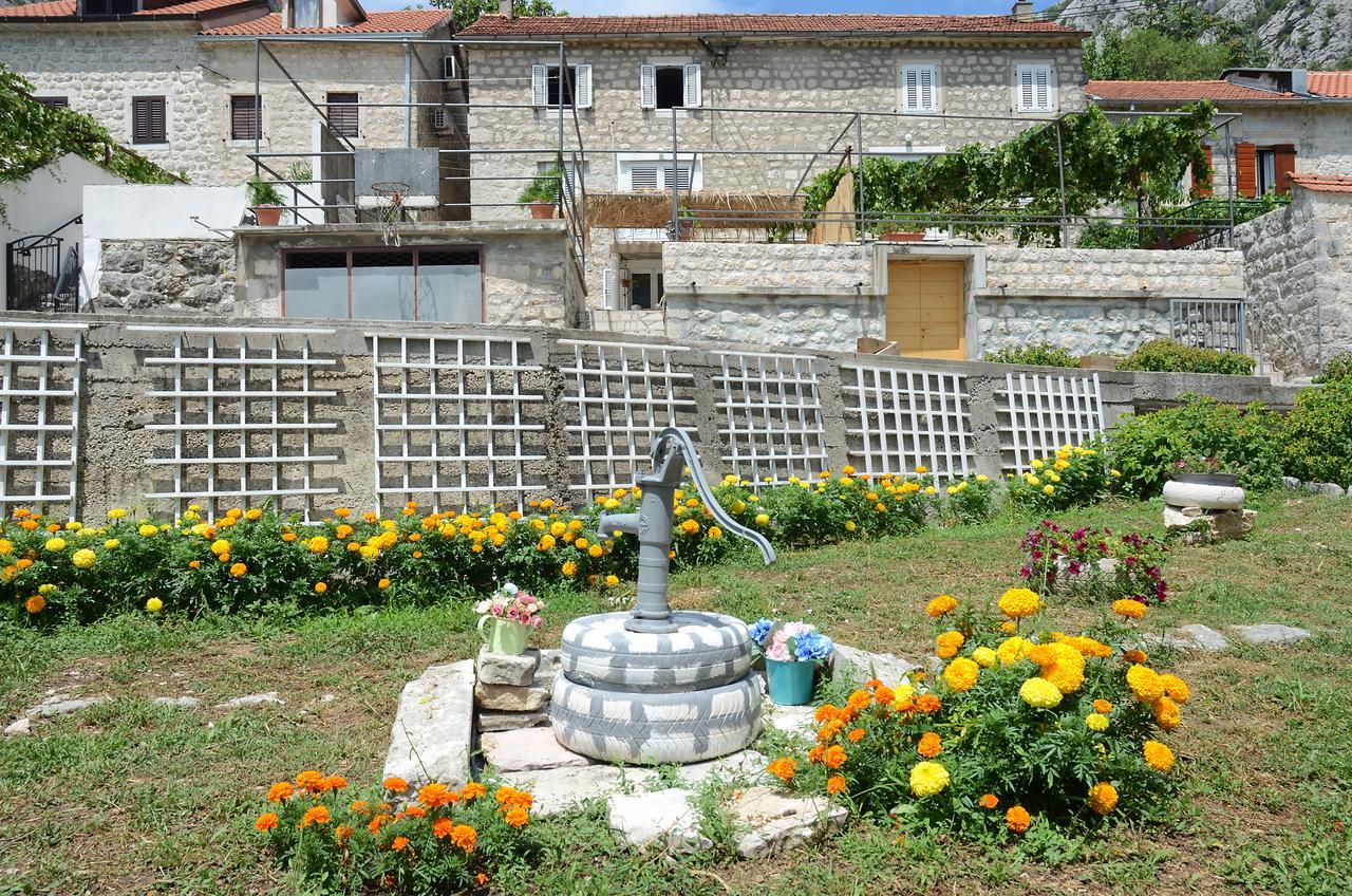 Stone House Dragutinovic *